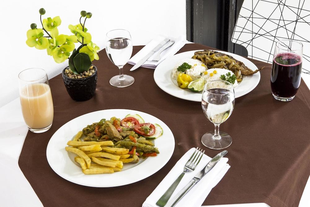 Wakola Hotel Cheikh Anta 다카르 외부 사진