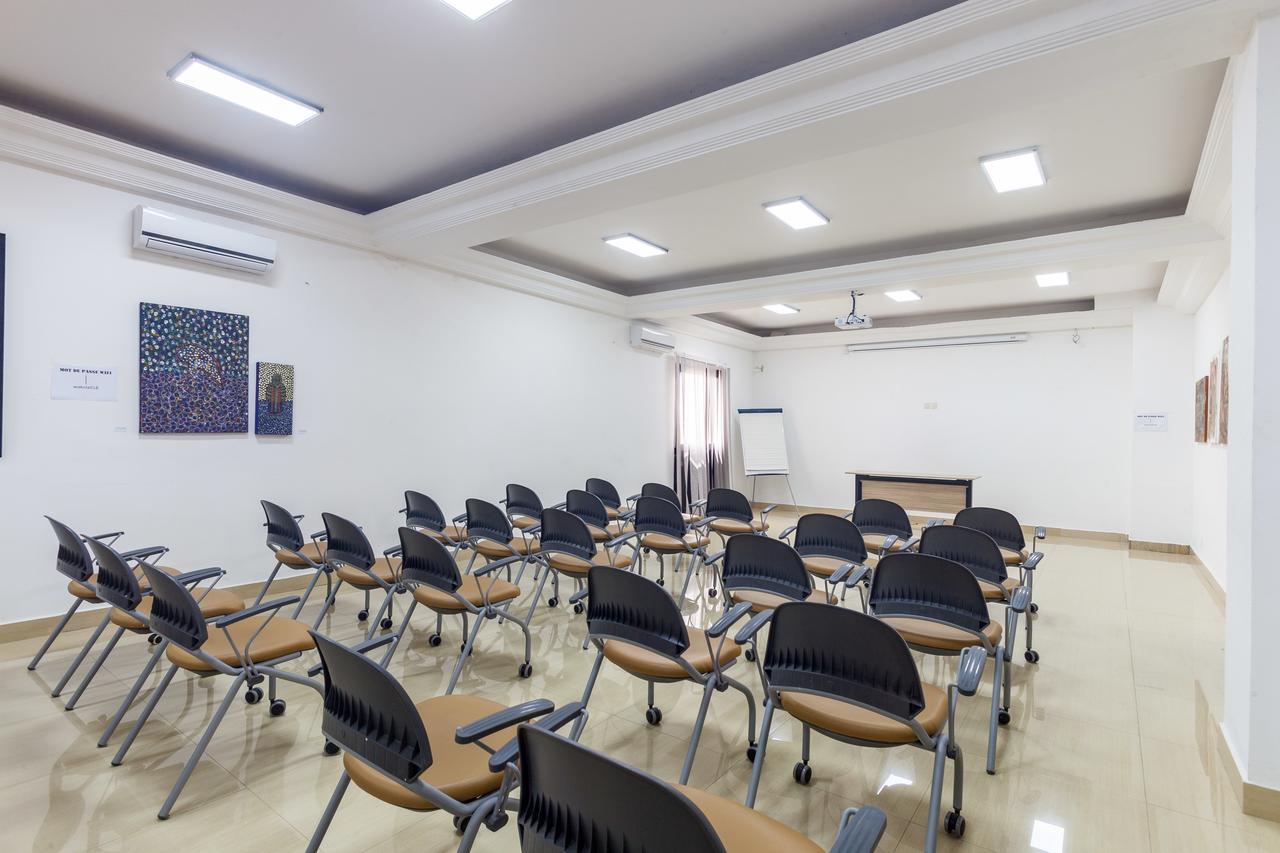 Wakola Hotel Cheikh Anta 다카르 외부 사진