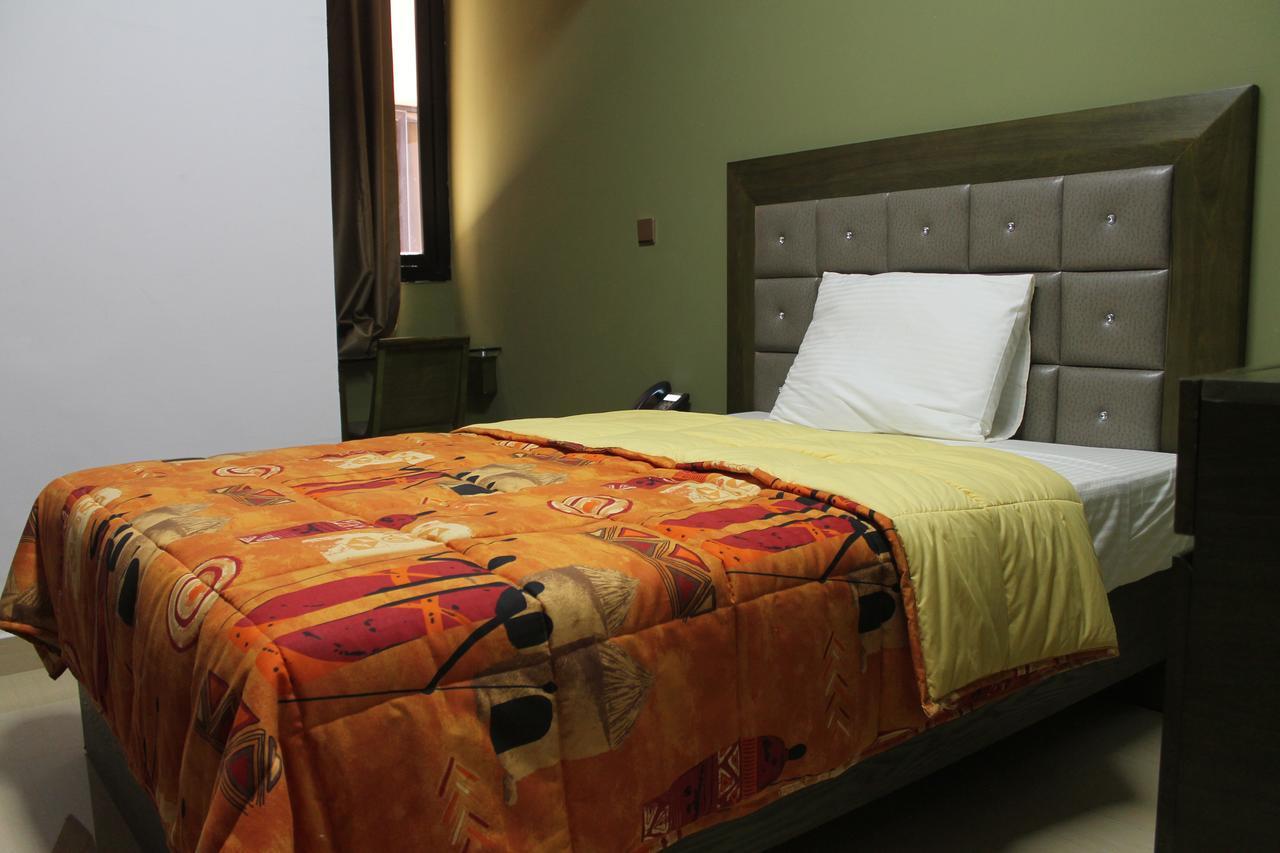 Wakola Hotel Cheikh Anta 다카르 외부 사진